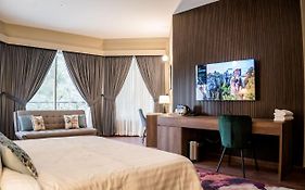 Hillside Residence E-7 By Paramount Hospitality